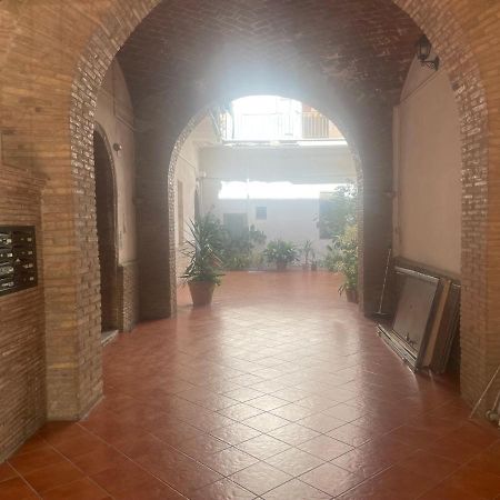 Be Your Home - Grazioso Monolocale Tra Porto E Stazione Civitavecchia Ngoại thất bức ảnh