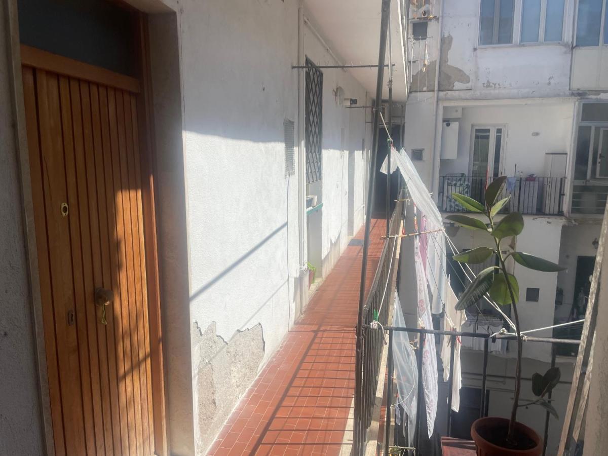 Be Your Home - Grazioso Monolocale Tra Porto E Stazione Civitavecchia Ngoại thất bức ảnh